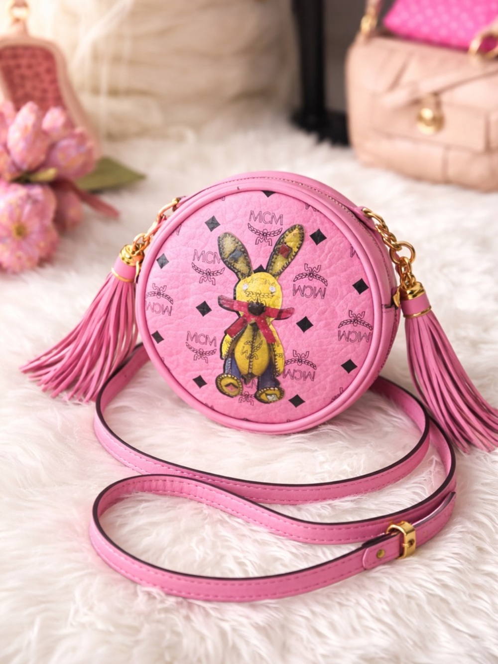 MCM Pink Rabbit Round Crossbody Tambourine Bag Visetos Tassel Chain Rare